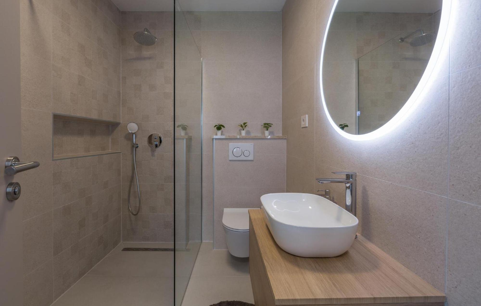 1 Bedroom Beautiful Apartment In โปเรช ภายนอก รูปภาพ